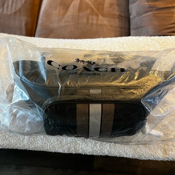 Coach Thompson Belt Bag - Picture 2 of 6